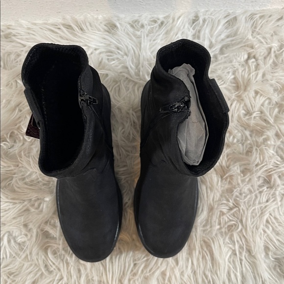 MUK LUKS Women's Riser Pop Boots Black Faux Fur Lining Memory Foam Insole 9 NEW - Picture 3 of 16